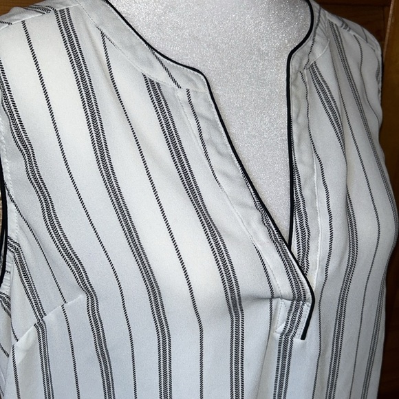 Daniel Rainn Striped Tunic Tank Size Large - Picture 2 of 7